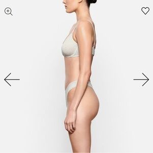 SKIMS cotton T-shirt bra